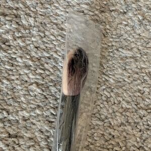 bareMinerals Makeup Brush with Black Handle and Cream Bristles